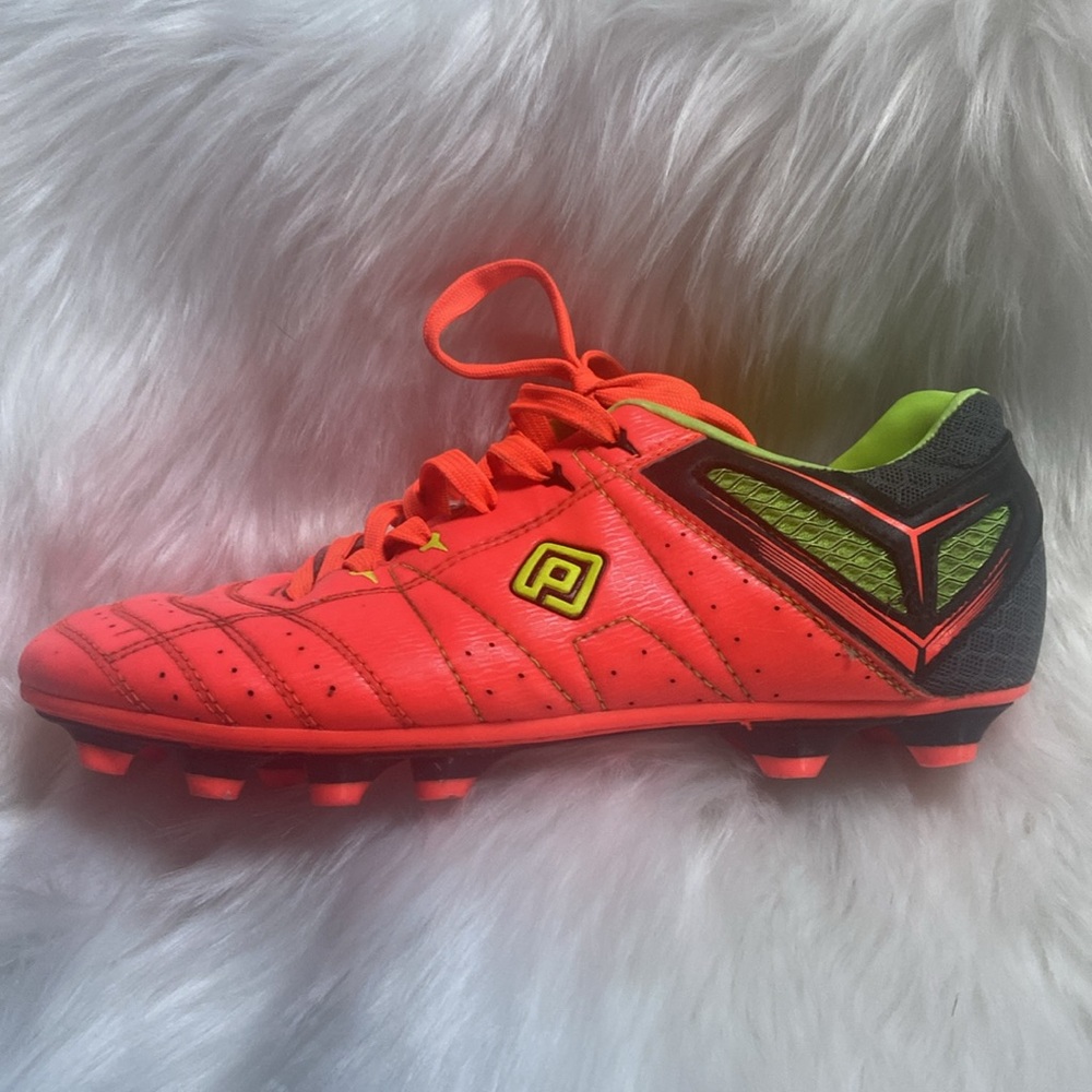 ‎Cleats - Picture 6 of 12